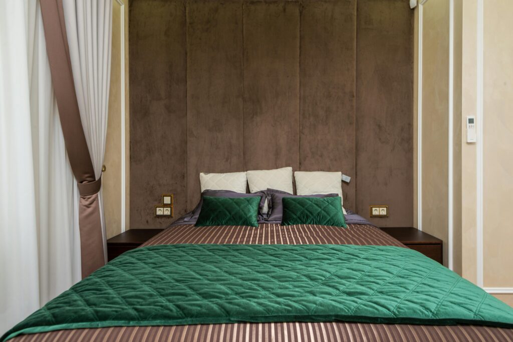 small space bedroom inspiration