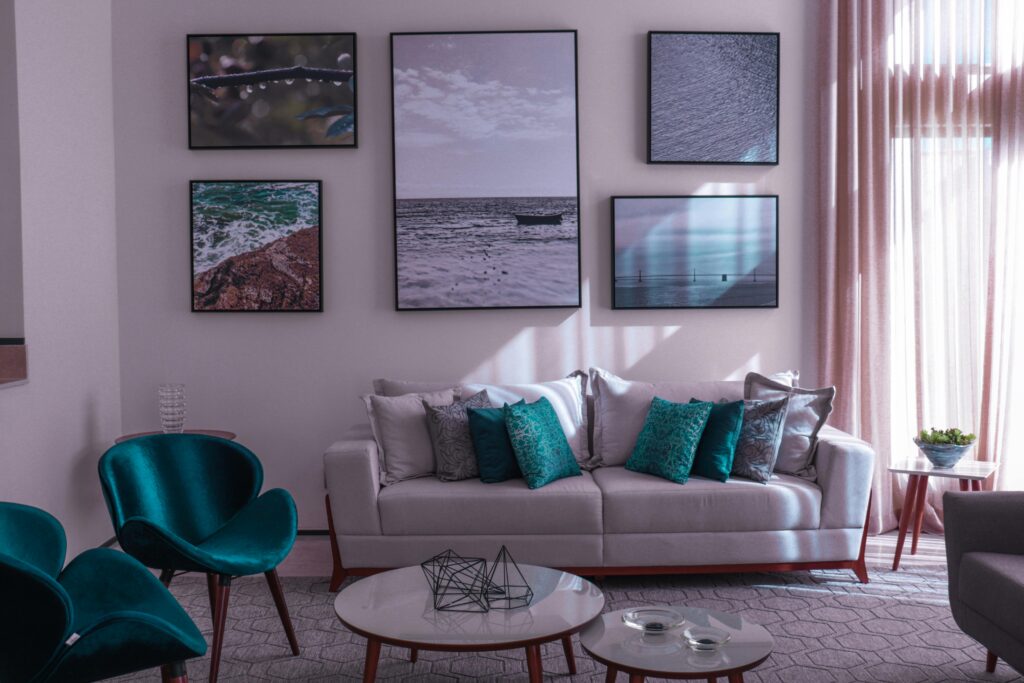 small space wall decor ideas