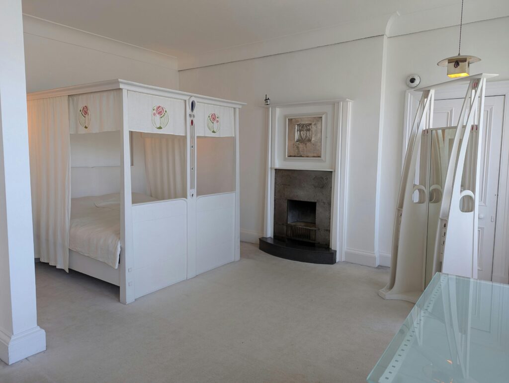minimalist room decor ideas