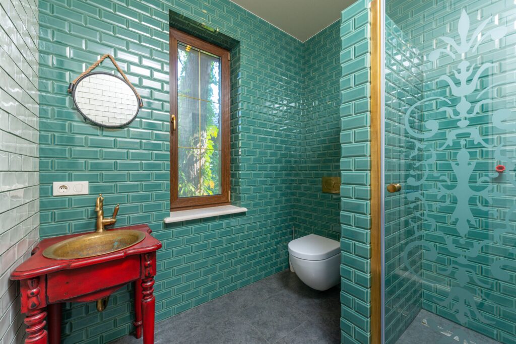 maximalist bathroom ideas