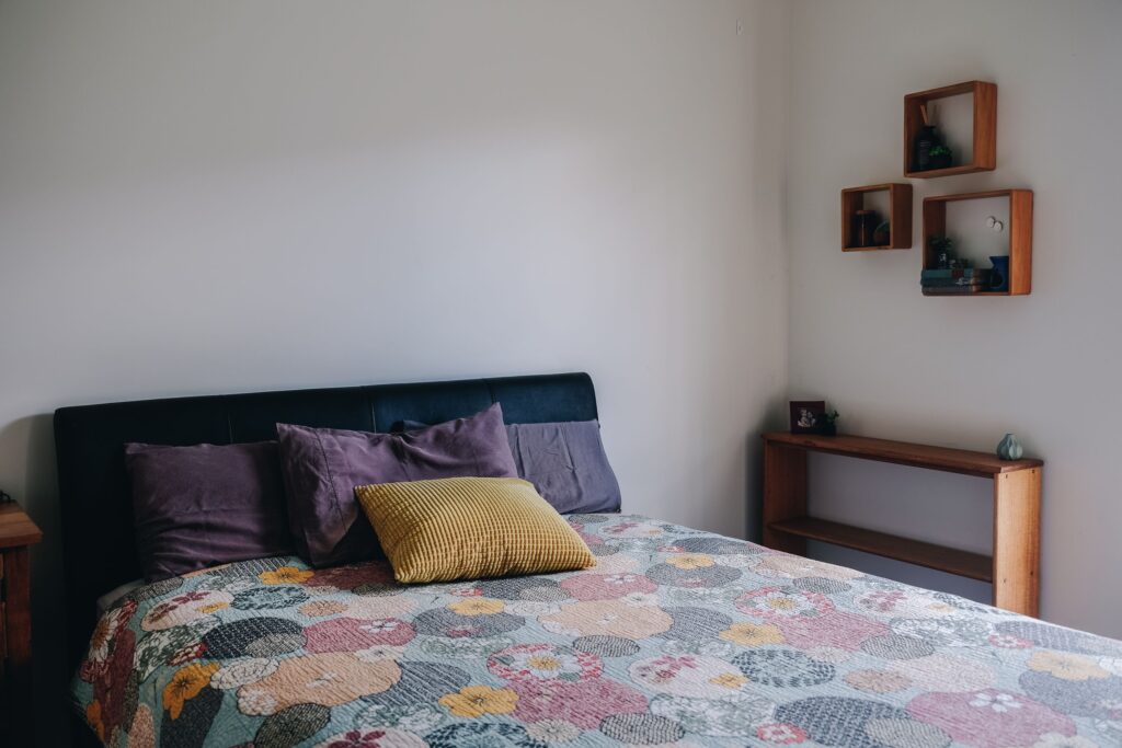 english cottage bedroom ideas
